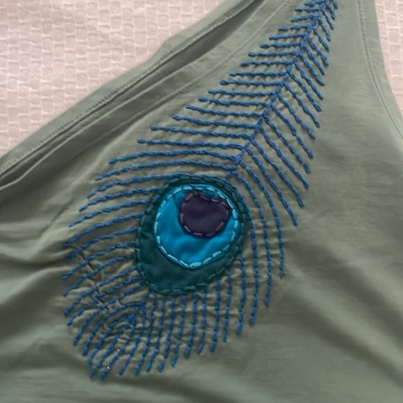 One should tank top with peacock feather.  Made in Nepal - Picture 2 of 6